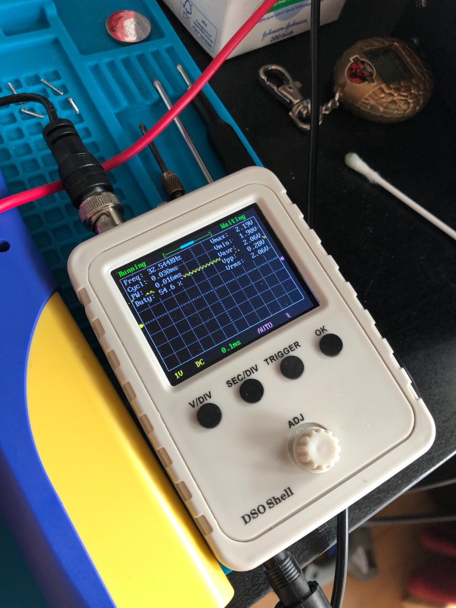 Crystal resonator check with oscilloscope
